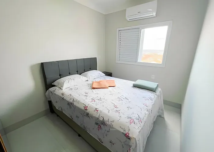 M203- Apartamento C/ Suite Completo Patos De Minas